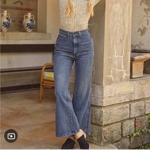 Doen Melody Jean in Albi wash size 25 - high waisted flare - NWOT